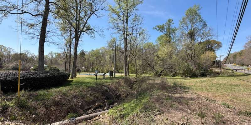 The featured photo for null